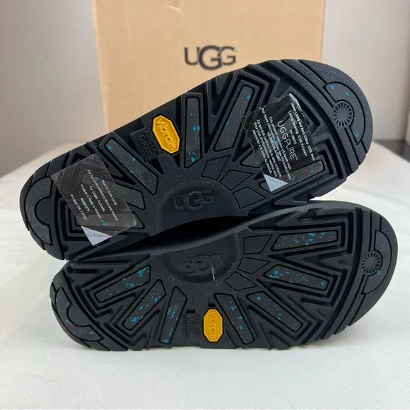 NEW UGG SUNDANCE WATERPROOF BLACK BOOTS, SIZE